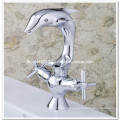 Chromed Dolphin Water Tap Sink Basin Mixer (Qh0666)